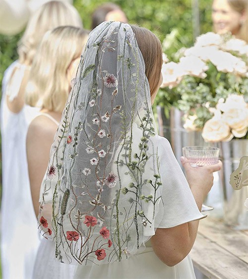 Braut-Schleier mit besticktem floralen Muster - 60 cm
